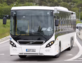 Volvo 8900 6×2 '2010–pr.