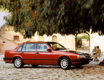 Volvo 940 [Worldwide] '09.1990–02.1998