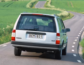 Volvo 940 Kombi [Worldwide] '05.1991–02.1998