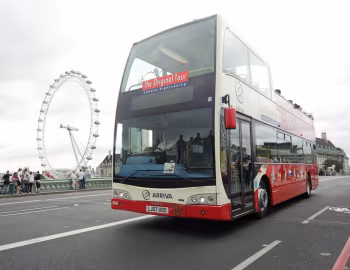 Volvo B9TL East Lancs Visionaire [UK-spec] (PO49/31F) '04–05.2007