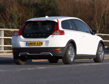 Volvo C30 1.6D DRIVe [UK-spec] '01–10.2009