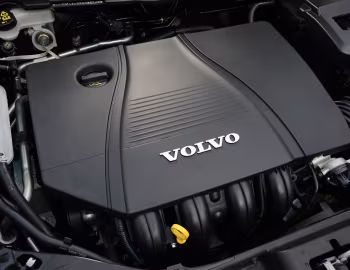 Sous la capuche Volvo C30 2.0 SE [UK-spec] '2007–10.2009