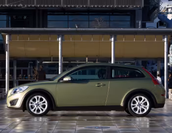 Volvo C30 2.0D [UK-spec] '2010–13