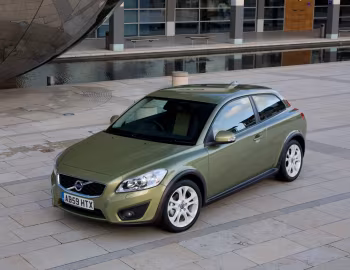 Volvo C30 2.0D [UK-spec] '2010–13