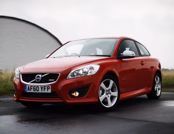Volvo C30 D2 R-Design [UK-spec] '2009–13