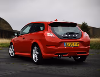 Volvo C30 D2 R-Design [UK-spec] '2009–13