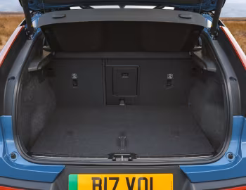 Ambos Volvo C40 Recharge Twin [UK-spec] '2022–23