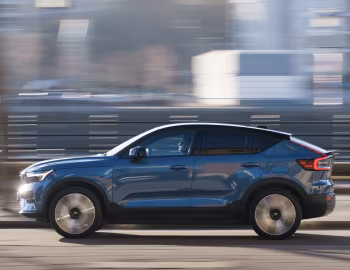 Volvo C40 Recharge Twin [UK-spec] '2022–23