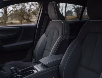 Interior Volvo C40 Recharge Twin [UK-spec] '2022–23