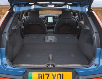 Ambos Volvo C40 Recharge Twin [UK-spec] '2022–23