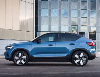 Volvo C40 Recharge Twin [UK-spec] '2022–23