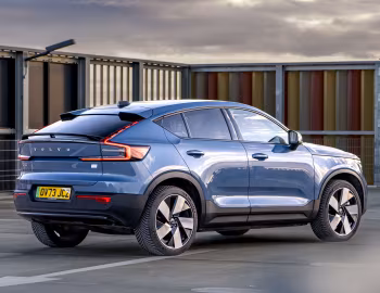 Volvo C40 Recharge Twin Ultimate [UK-spec] '2023–24