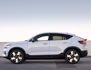 Volvo C40 Recharge Ultimate [UK-spec] '2023–24