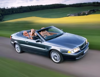 Volvo C70 Cabrio [UK-spec] '10.2002–10.2005