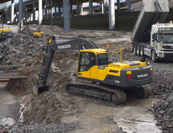 Volvo EC220D L '01.2012–15