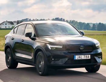 Volvo EC40 "Black Edition" [Worldwide] '2024–pr.