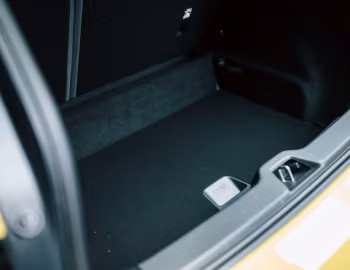 Coffre Volvo EX30 [Japan] '2024–pr.