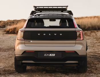 Volvo EX30 Cross Country Twin Performance [South Africa] '2025–pr.