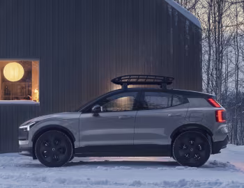 Volvo EX30 Cross Country Twin Performance [Worldwide] '2025–pr.