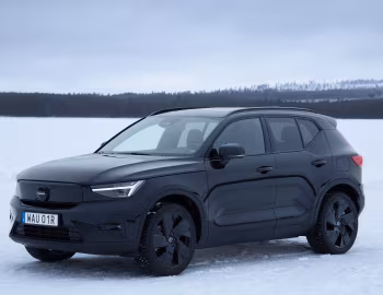 Volvo EX40 "Black Edition" [Worldwide] '2024–pr.