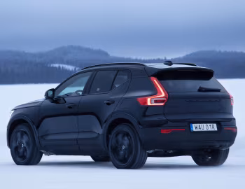 Volvo EX40 "Black Edition" [Worldwide] '2024–pr.
