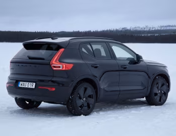 Volvo EX40 "Black Edition" [Worldwide] '2024–pr.