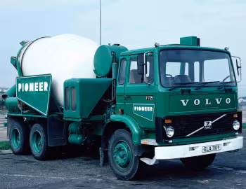 Volvo F725 rigid concrete mixer [UK-spec] '1978–84