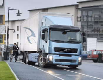 Volvo FE Hybrid 6×2 '2011–13