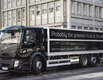 Volvo FE 320 6×2 rigid Sleeper cab [Worldwide] '2013–pr.