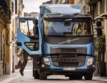 Volvo FE 320 6×2 rigid Sleeper cab Refuse truck '2013–pr.
