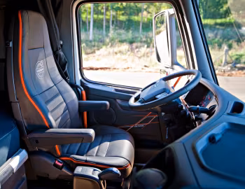 Interior Volvo FH 460 6×2 tractor Globetrotter cab "Time Machine" Limited Edition [Brazil] '2013