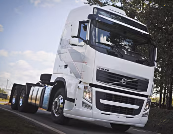 Volvo FH 460 6×2 tractor Globetrotter cab "Time Machine" Limited Edition [Brazil] '2013