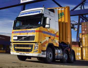 Volvo FH 460 6×2 tractor Globetrotter XL cab [UK-spec] '2009–12