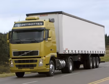 Volvo FH 520 4×2T Globetrotter cab [Brazil] '2006–11