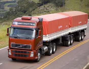Volvo FH 520 6×2T Globetrotter cab [Brazil] '2006–11