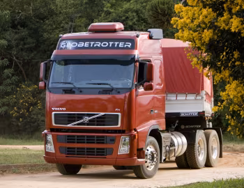 Volvo FH 520 6×2T Globetrotter cab [Brazil] '2006–11