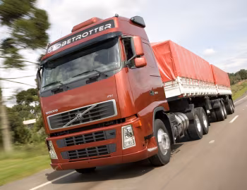 Volvo FH 520 6×2T Globetrotter cab [Brazil] '2006–11