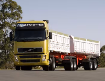 Volvo FH 520 6×2T Globetrotter cab [Brazil] '2006–11