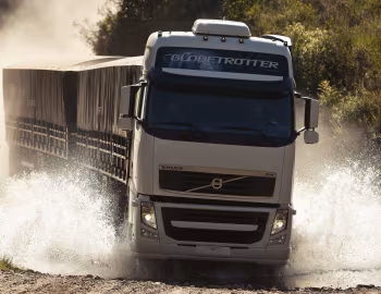 Volvo FH 540 6×2T Globetrotter XL cab [Brazil] '2012–13