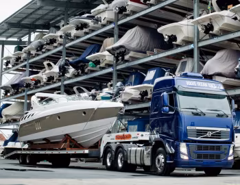Volvo FH 540 6×4T Globetrotter XL cab Ocean Race Limited Edition [Brazil] '2011–12