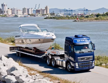 Volvo FH 540 6×4T Globetrotter XL cab Ocean Race Limited Edition [Brazil] '2011–12