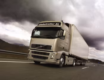 Volvo FH12 500 4×2 tractor Globetrotter XL cab '2002–05