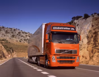 Volvo FH12 500 4×2 tractor Globetrotter XL cab '2002–05