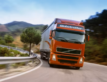 Volvo FH12 500 4×2 tractor Globetrotter cab '2002–05