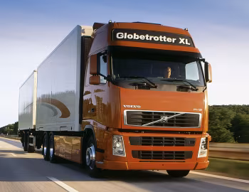 Volvo FH12 500 6×2 rigid Globetrotter XL cab '2002–05