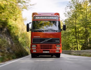 Volvo FH16 520 4×2 tractor Globetrotter cab '1993–2001