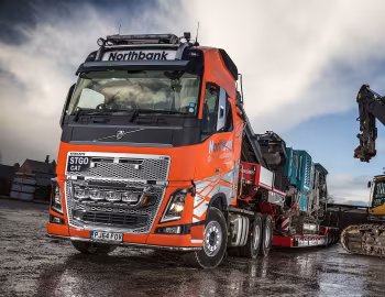 Volvo FH16 550 6×4 tractor Globetrotter XL cab [UK-spec] '2014–pr.