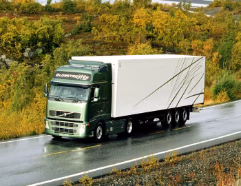 Volvo FH16 610 4×2 tractor Globetrotter XL cab '2003–08