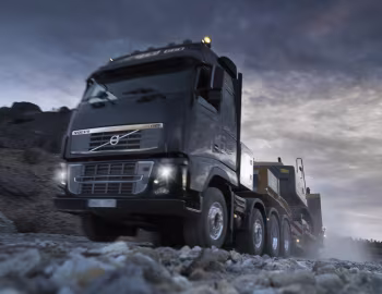Volvo FH16 660 8×4 tractor Globetrotter cab '2008–12