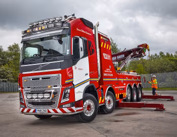 Volvo FH16 750 I-Shift 10×4 rigid Globetrotter XL cab recovery vehicle [UK-spec] '2019